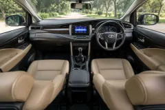 Innova-Crysta-interior